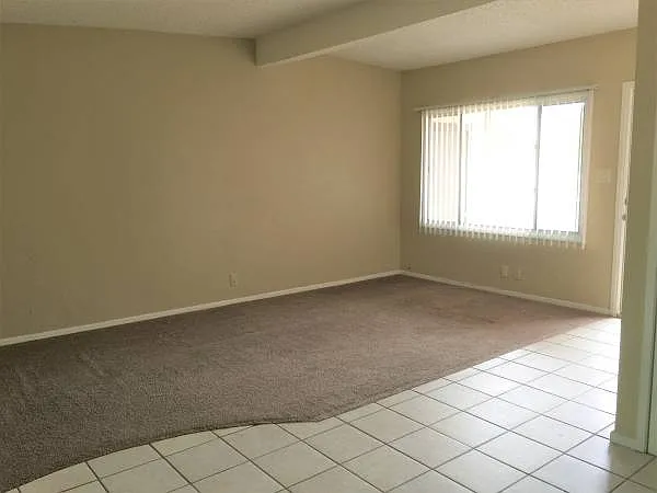 3 bed, 1014 sqft, $1,195 — Photo 2