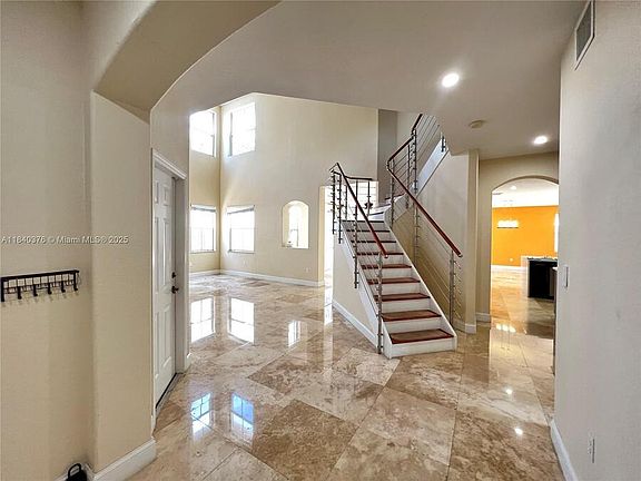 4th image of 8034 NW 111th Ct