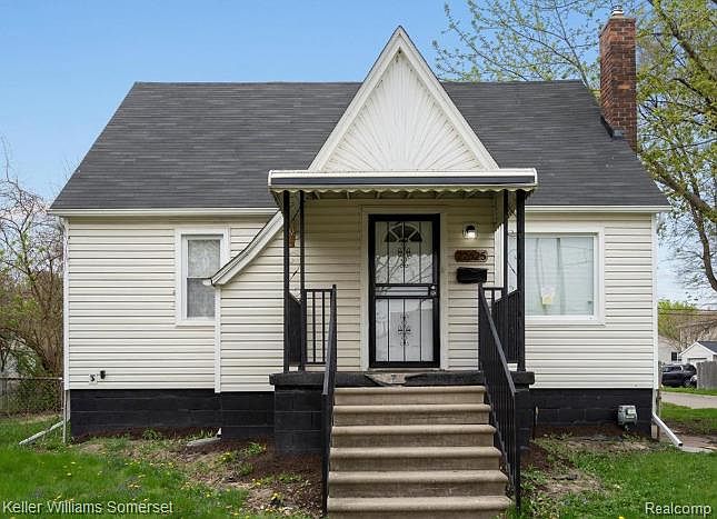 1st image of 22625 Oaklane St