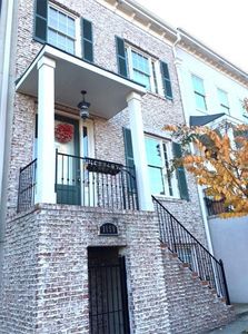 1059 Pearl Point, Sandy Springs, GA, 30328