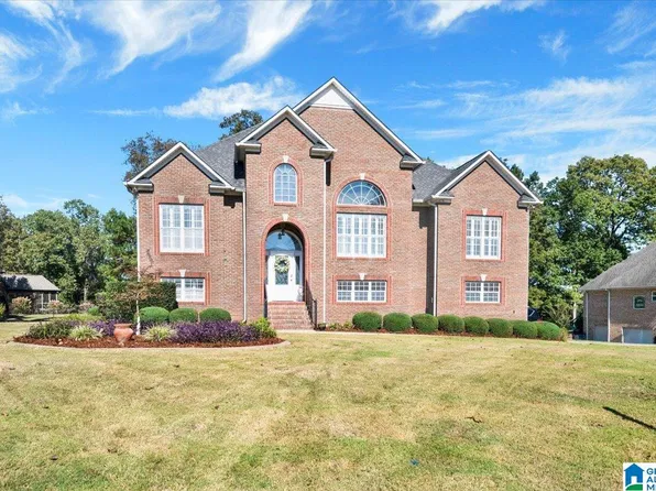 4731 Crestview Dr, Gardendale, AL 35071