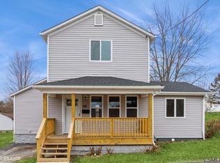 26 8th St, Lucernemines, PA 15754
