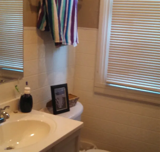 333 Oxford St — Photo 12
