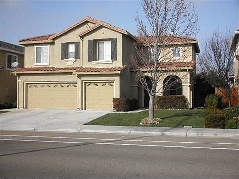 1st image of 2117 Golden Leaf Ln