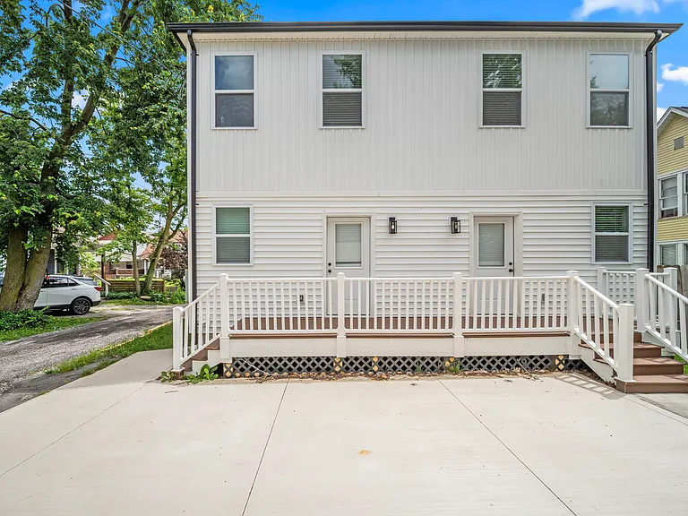 2589 Dayton Ave — Photo 67