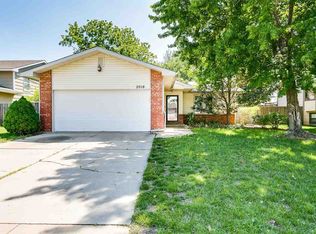2016 N Shefford St, Wichita, KS 67212