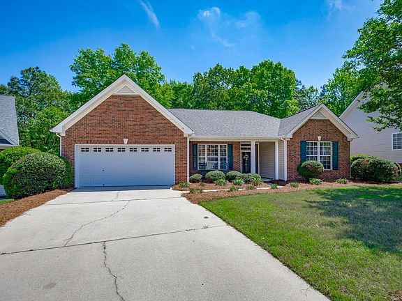 3rd image of 124 Cobblers Glen Ct