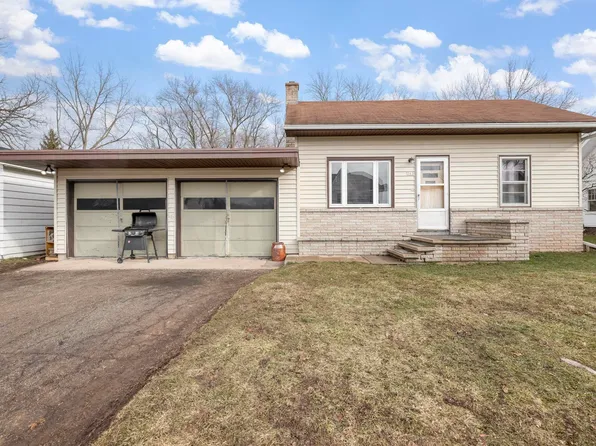 303 S 1st Ave, Winneconne, WI 54986