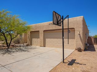 13940 E Hay Bale Trl, Vail, AZ 85641