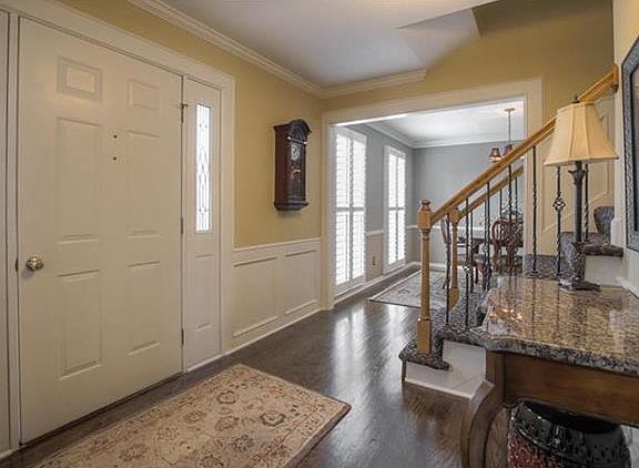 3rd image of 10529 Barton St
