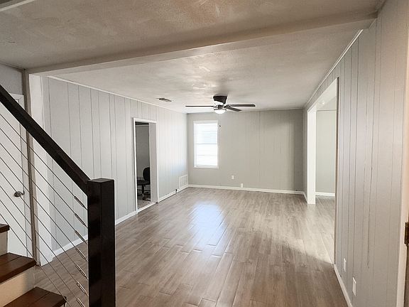 2nd image of 212 Avenue L