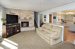 4th image of 204 Lakeway Dr