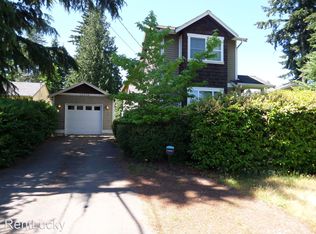 13749 Corliss Ave N, Seattle, WA 98133