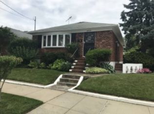 24307 143rd Ave, Rosedale, NY 11422