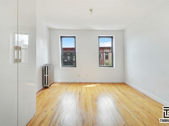 5th image of 6545 Broadway APT 1B