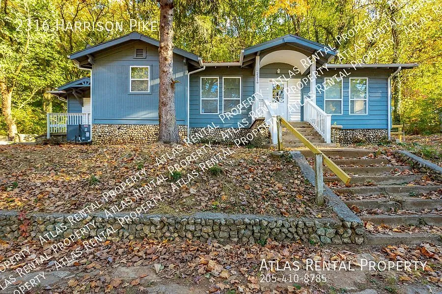 2316 Harrison Pike Chattanooga, TN 37406 — Photo 1