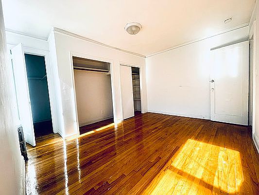 2nd image of 301 W 20th St #3F