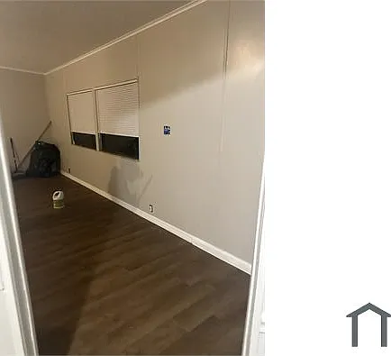 4 bed, 1402 sqft, $2,300 — Photo 2