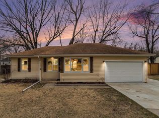 2209 SW Indian Trl, Topeka, KS 66614