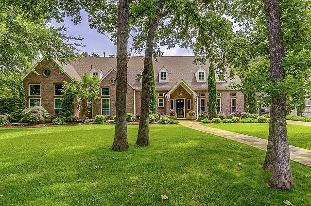 1st image of 1522 Rosewood Dr