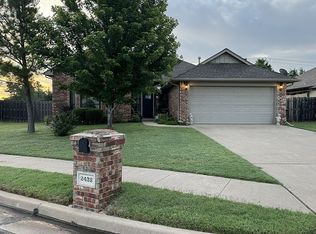 2432 Nez Perce Trl, Edmond, OK 73003