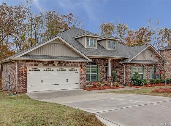 2nd image of 3333 Knighton Ln