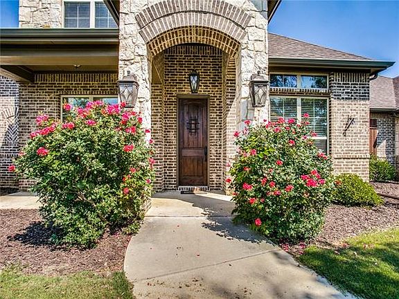4th image of 7217 Hinton Dr