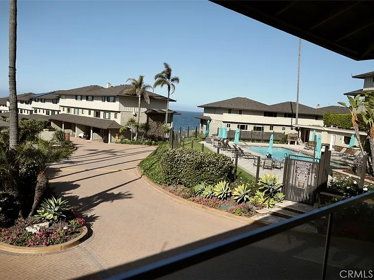 22 Blue Lagoon — Photo 28