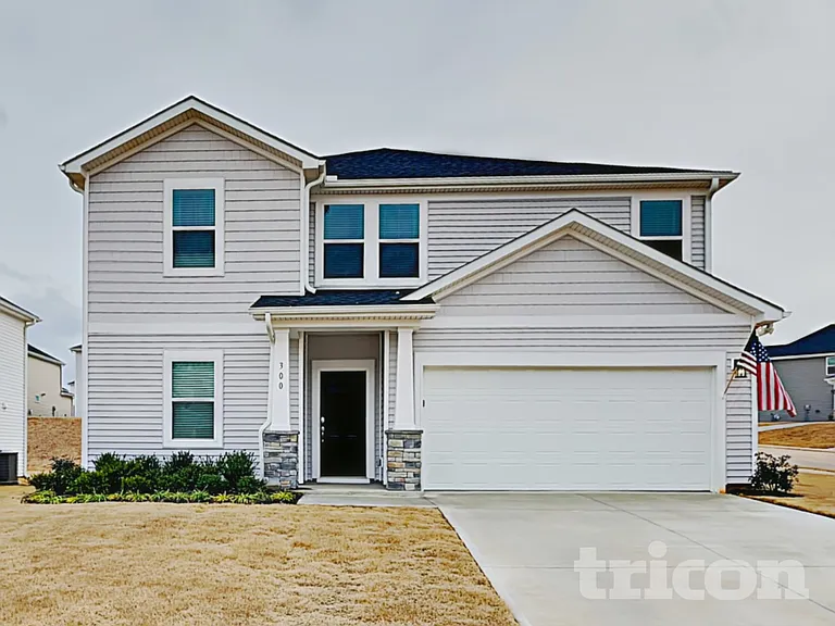 300 Allenby Ln — Photo 2