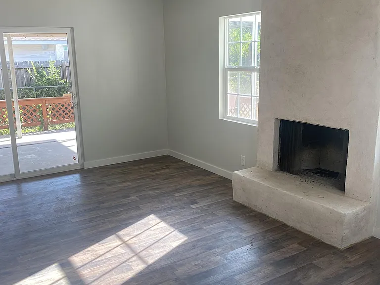 1204 Alta Vista Dr — Photo 6