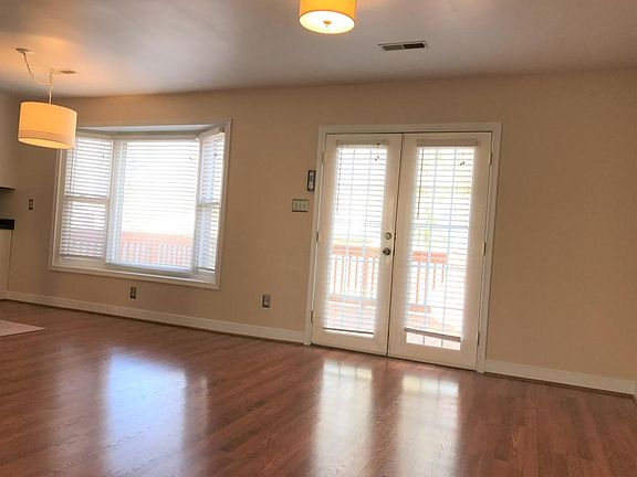 3rd image of 4804 Mill Park Dr