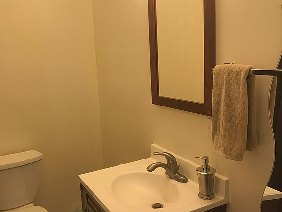 2nd image of 6311 N Albany Ave APT 3B