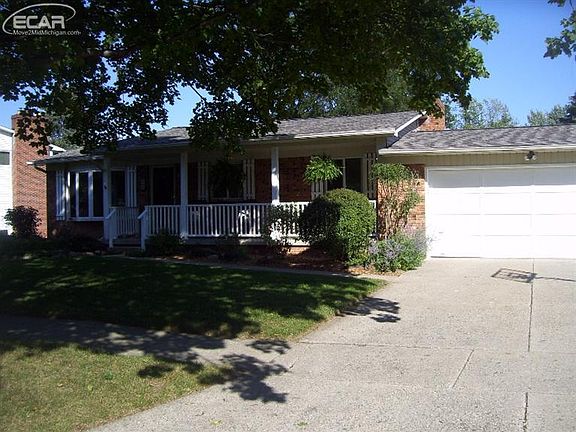 2nd image of 544 Ashwood Dr