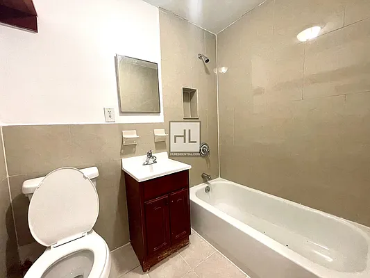 Rented by Highline Residential | media 7