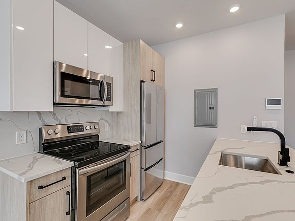 5th image of 3926 Haverford Ave #6