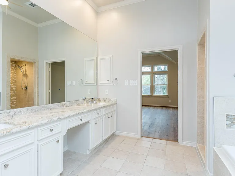 2504 Park St #B — Photo 25