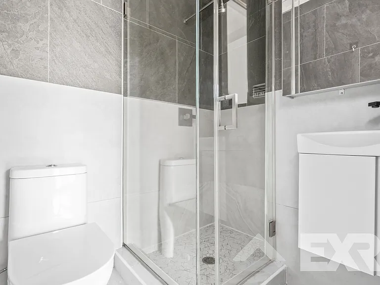 948 New York Ave #4F — Photo 7