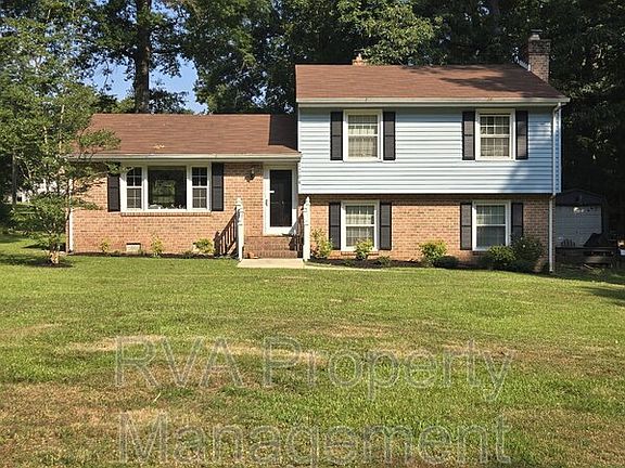 2nd image of 1204 Hatteras Rd