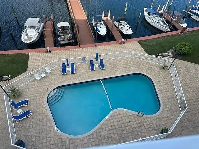 400 Golden Isles Dr #43 — Photo 14