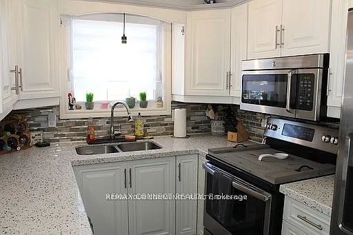 376 Dwight Ave — Photo 7