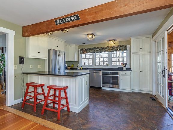 5th image of 21 Gould Hill Road