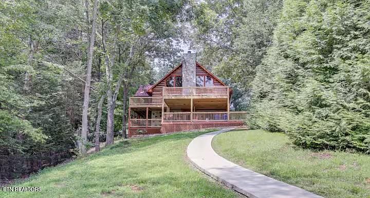 1st image of 447 Lakeside Rd