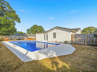 258 Briarwood Cir NW, Fort Walton Beach, FL 32548