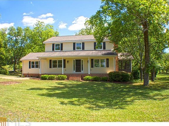 2nd image of 627 Lakewood Dr