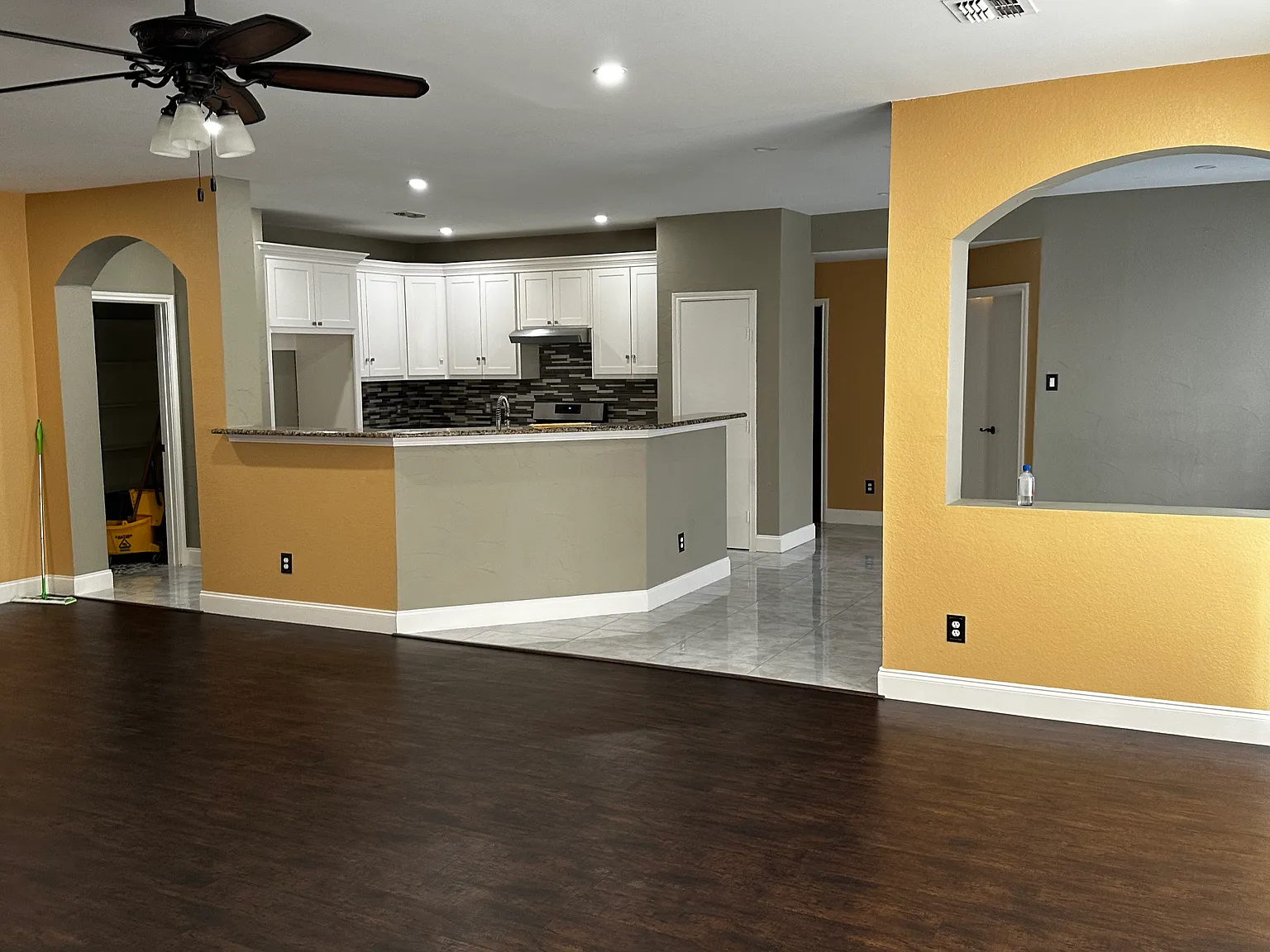 5 bed, 3843 sqft, $3,750 — Photo 3