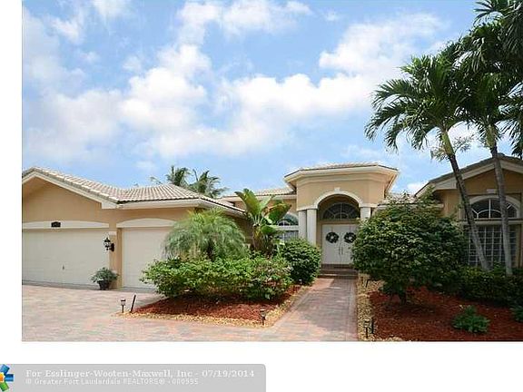 Long Lake Estates-10221 N Lake Vista Circle Davie, FL 33328