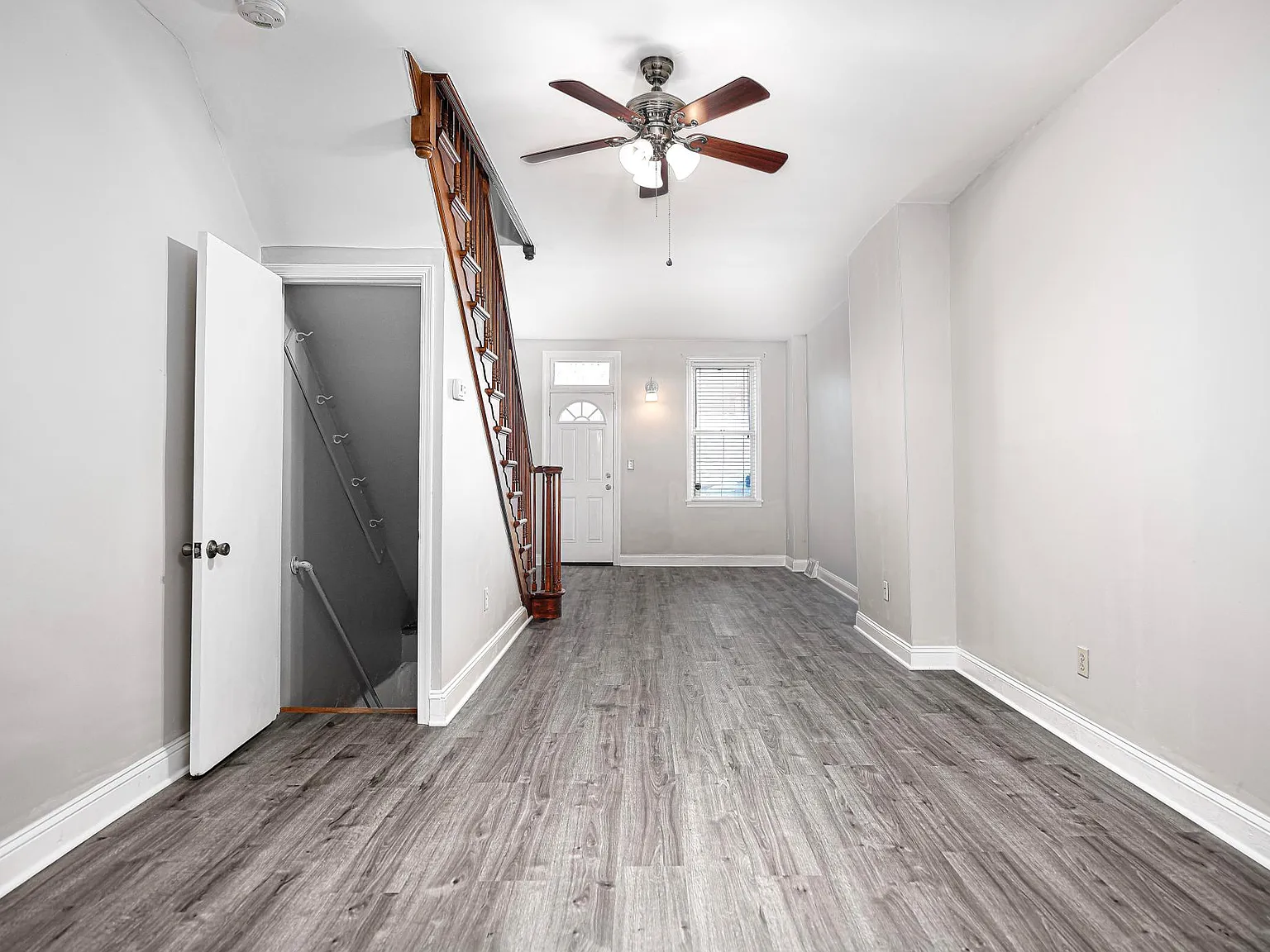 1 bed, 946 sqft, $1,750 — Photo 2