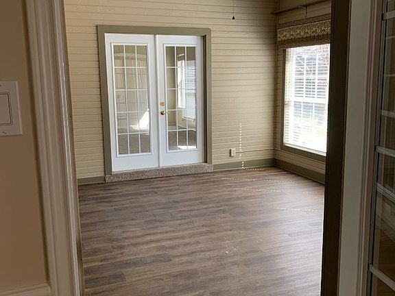 5th image of 3113 Clearview Dr