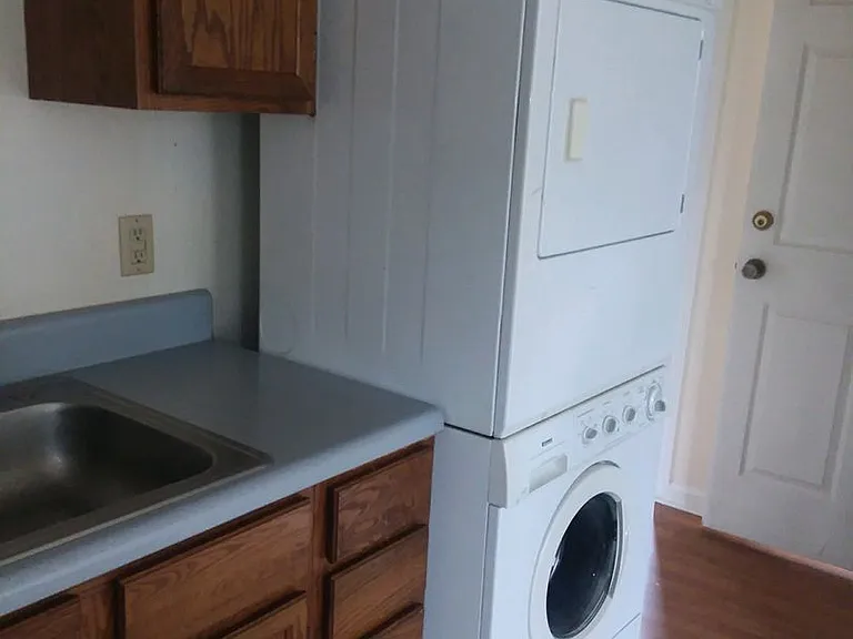 109 Observatory Ave — Photo 23