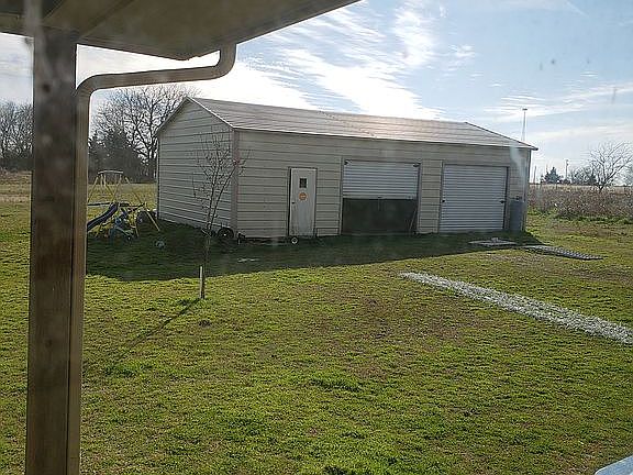 22'x35' w/Elec. & full bathroom